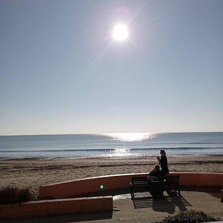 Face A La Mer, Appartement Pour 4 Personnes Sur La Rive Droite Palavas-les-Flots Exterior photo